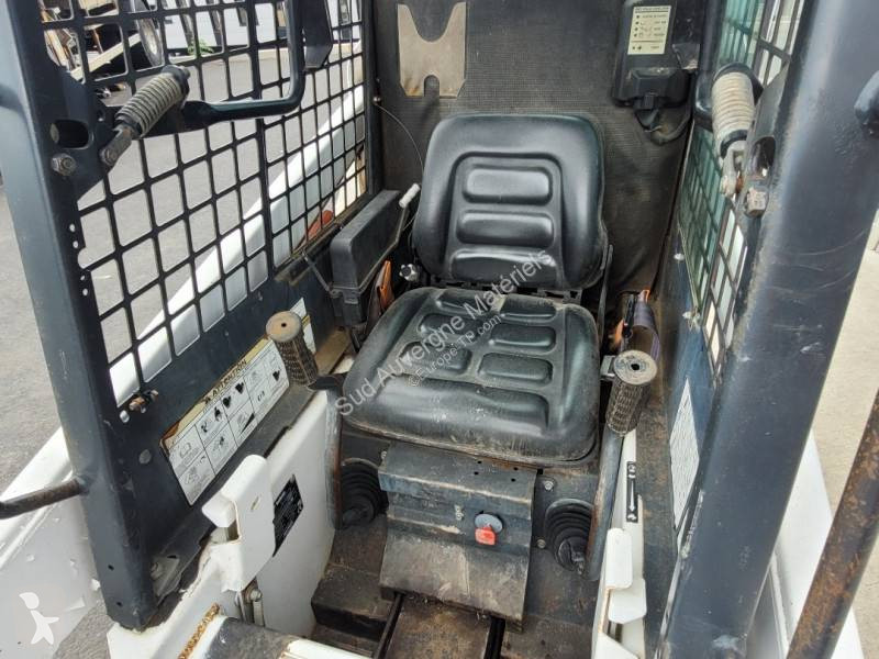 Shovel Bobcat