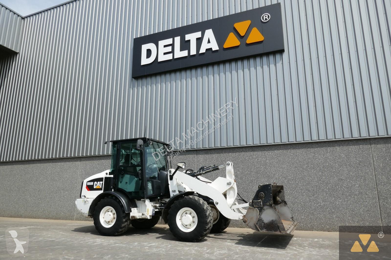 Shovel Caterpillar M
