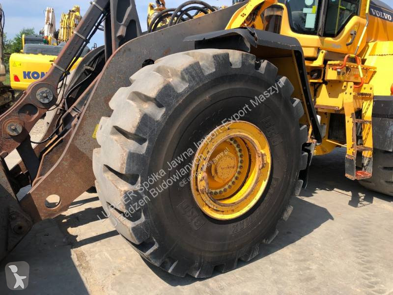 Nakladač Volvo L220H