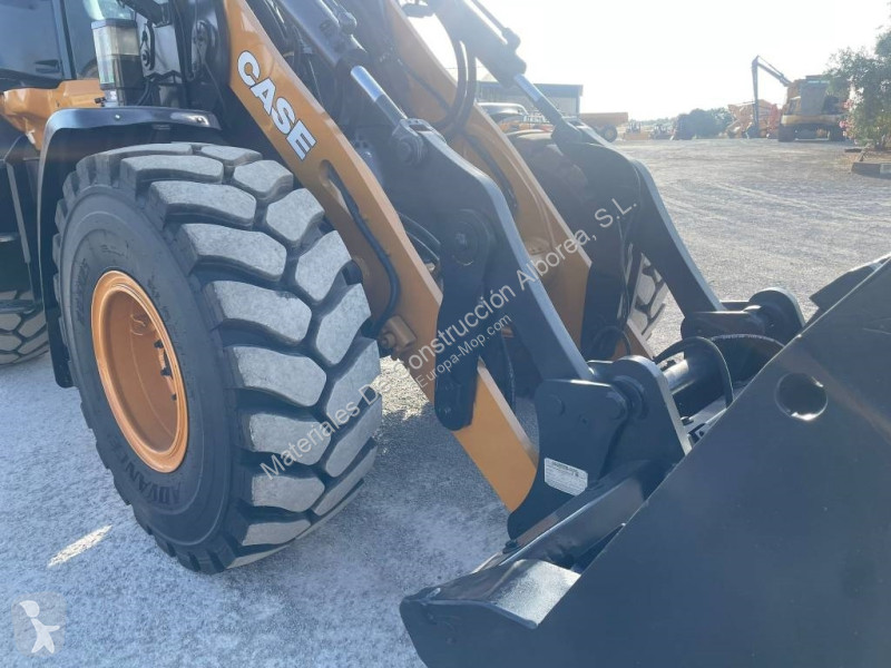 Nakladač Case 721G-XT