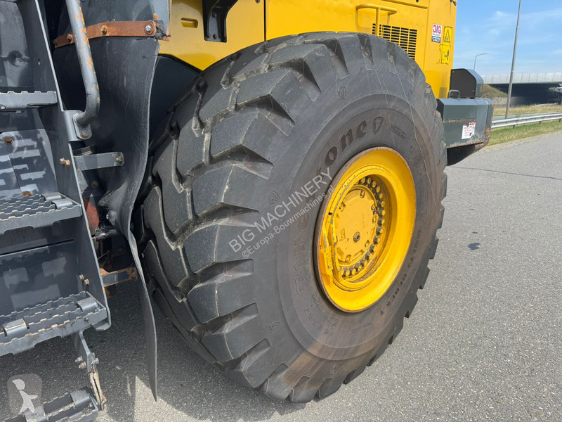 Shovel Komatsu WA500-8 Wheel Loader