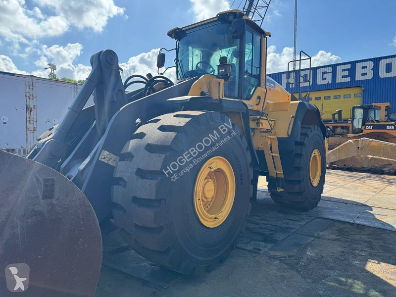 Shovel Volvo L 220 H ( WITH EW TYRES )