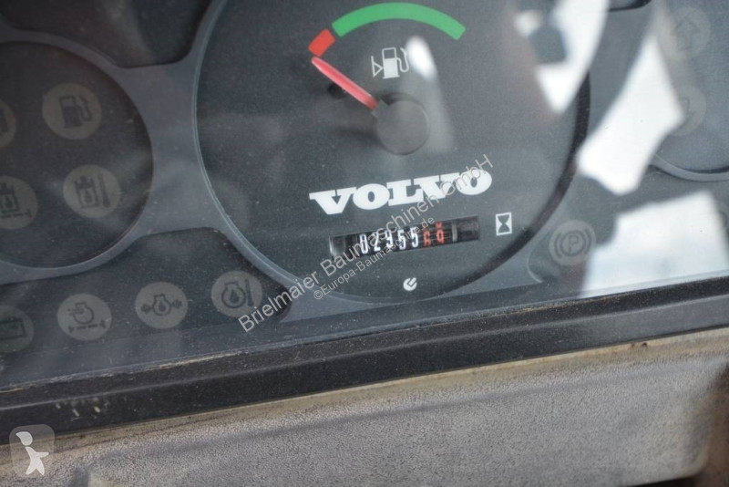 Nakladač Volvo