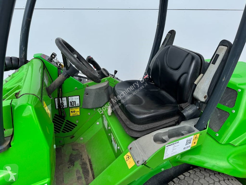 Pá carregadora Avant tecno M Opti Drive -...