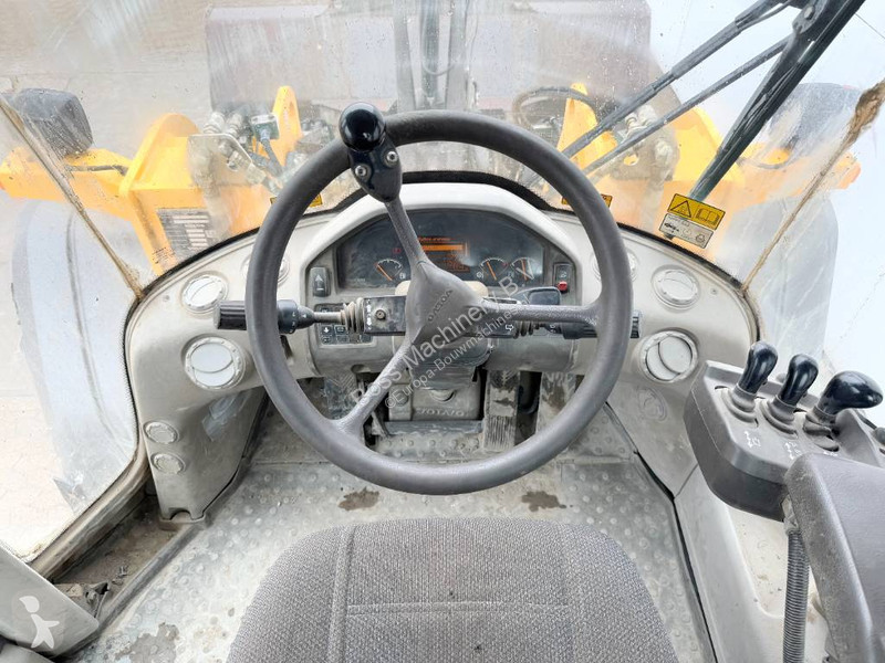 Shovel Volvo - 3rd Function / Quick Coupler /...