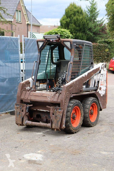 Shovel Bobcat