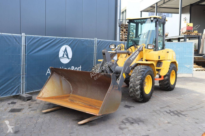 Nakladač Volvo G