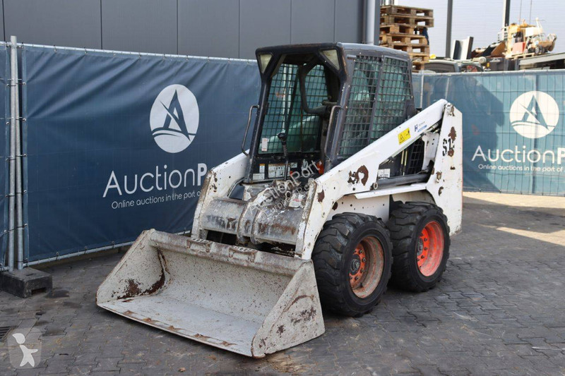 Shovel Bobcat