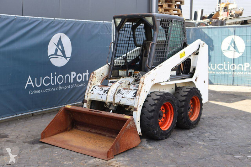 Shovel Bobcat
