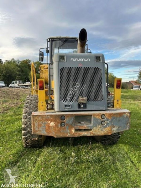 Chargeuse Furukawa 335