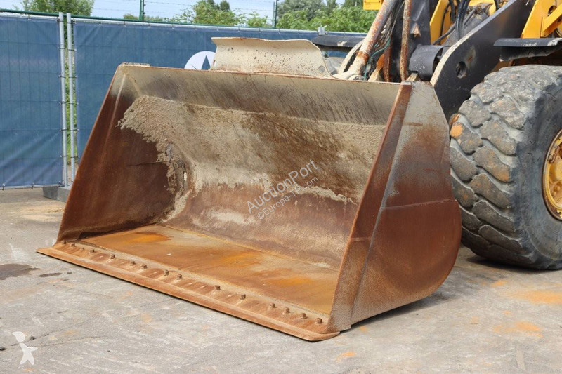 Shovel Volvo