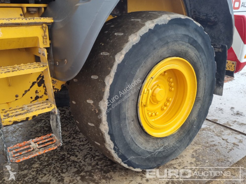 Nakladač Volvo L110H