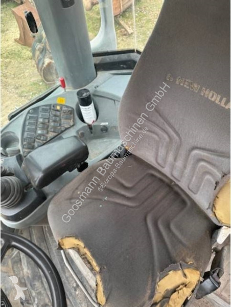 Фронтальный погрузчик New Holland