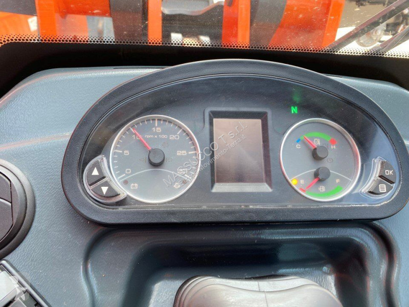 Nakladač Hitachi