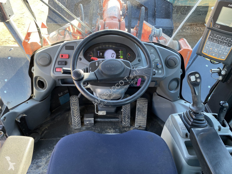 Nakladač Hitachi 5
