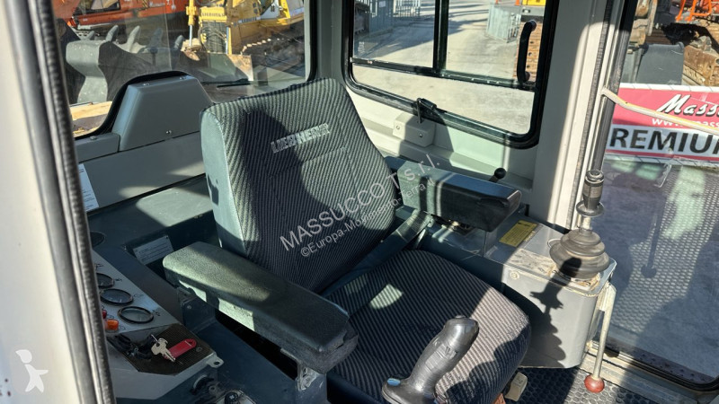 Nakladač Liebherr