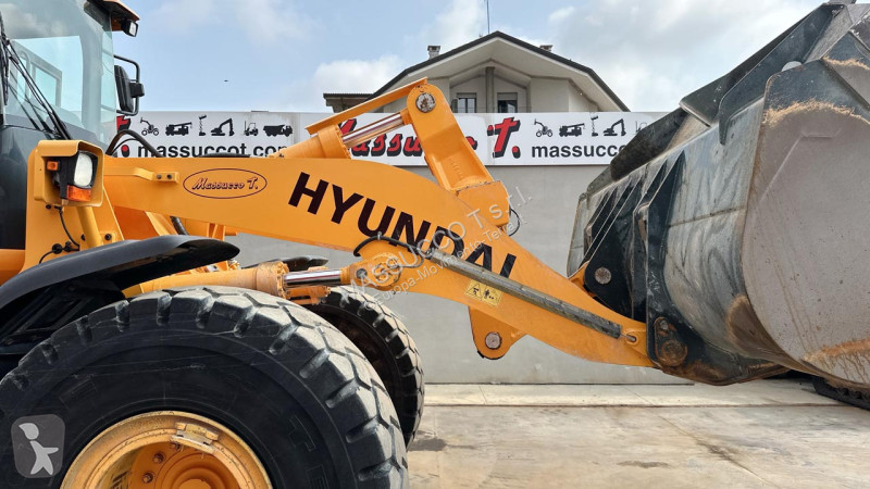 Nakladač Hyundai HL760-9A
