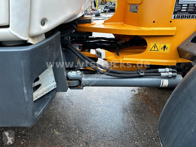 Læssemaskine Liebherr L506C Schaufel/Palettengabel