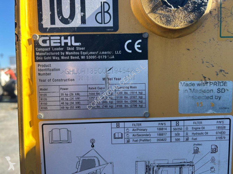 Chargeuse Gehl  R135