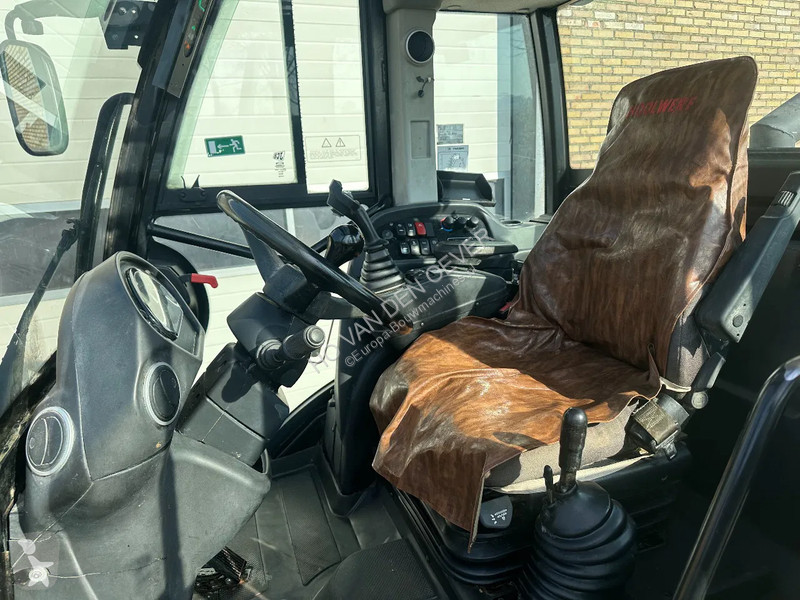 Chargeuse JCB s agri