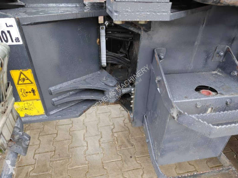 Nakladač Komatsu M6
