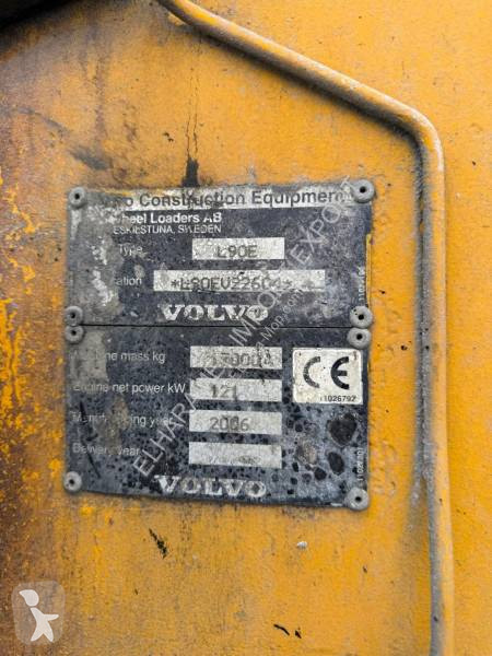 Pala cargadora Volvo 121 17000KG