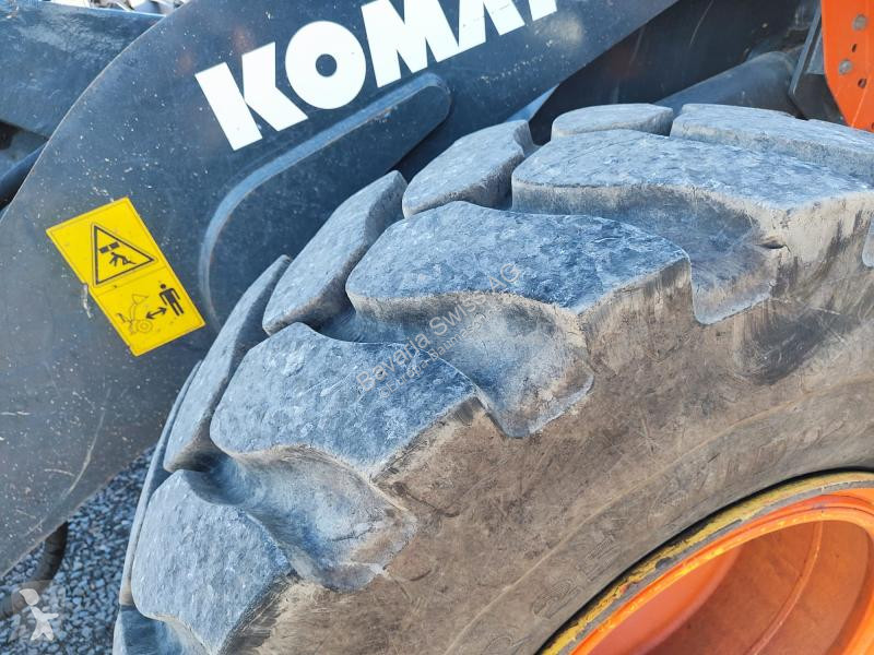 مُحمّلة Komatsu  WA200PZ