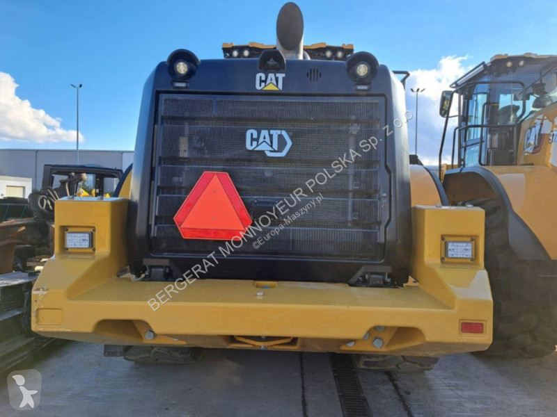 Nakladač Caterpillar 972