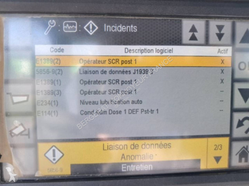 Nakladač Caterpillar 982M