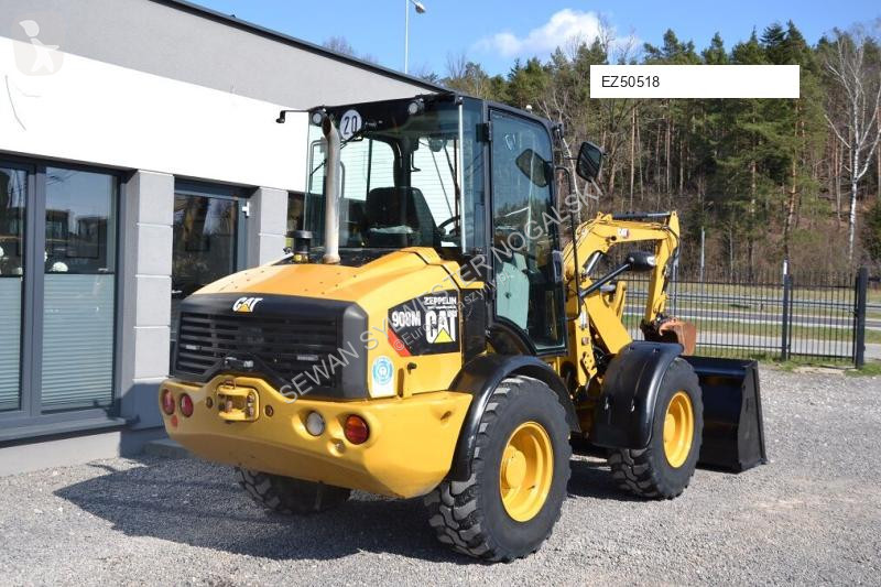 Nakladač Caterpillar 908 M