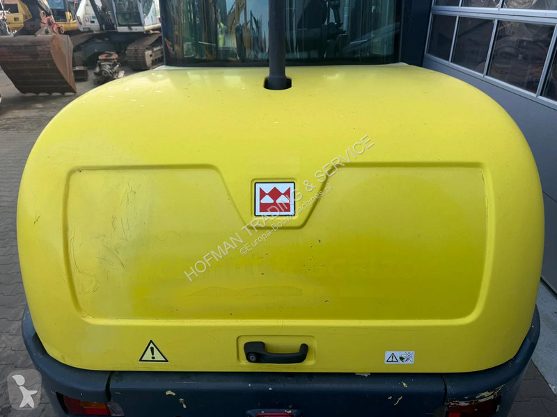 Nakladač Terex