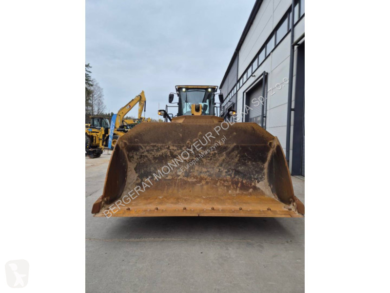 Nakladač Caterpillar 966-14