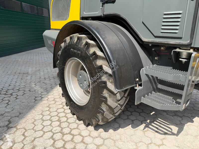 Nakladač Wacker Neuson WL 54 LOW HOURS