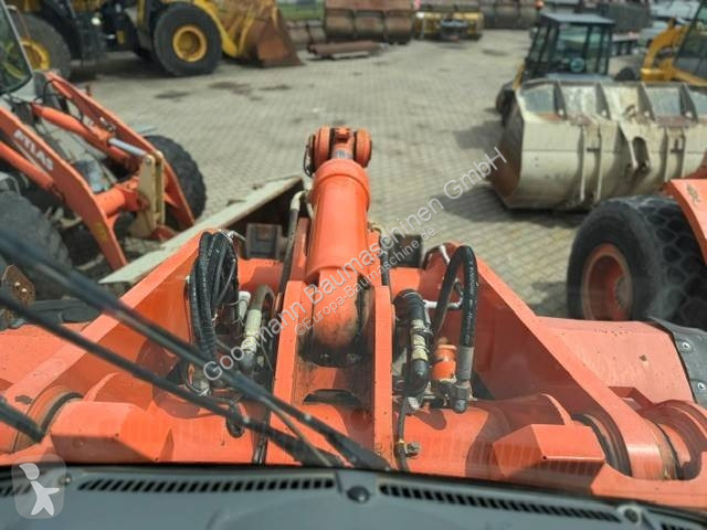 Nakladač Hitachi ZW  250-6