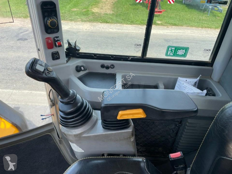 Chargeuse JCB S High Lift