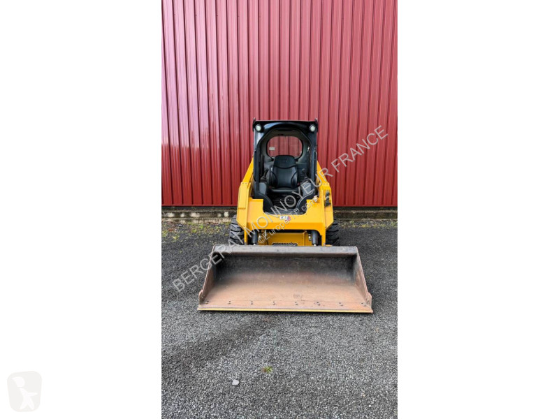 Chargeuse Caterpillar 236D3