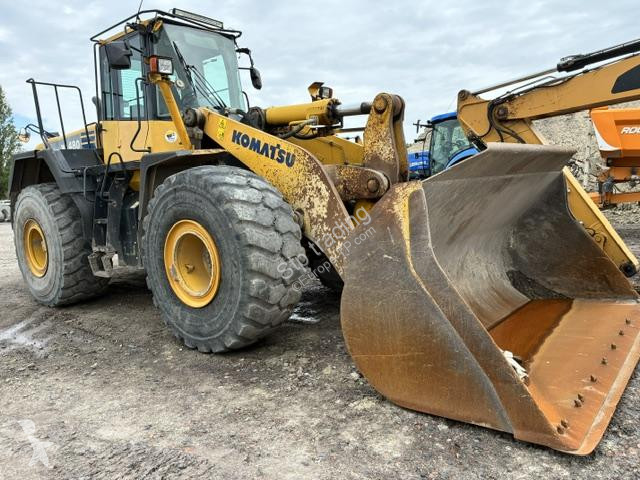 Nakladač Komatsu