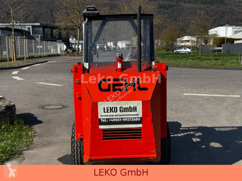 Nakladač Gehl 360 Radlader