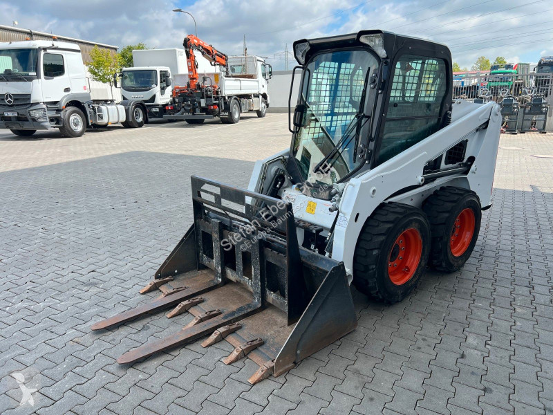Læssemaskine Bobcat S450 / nur 131h !! / Gabel...