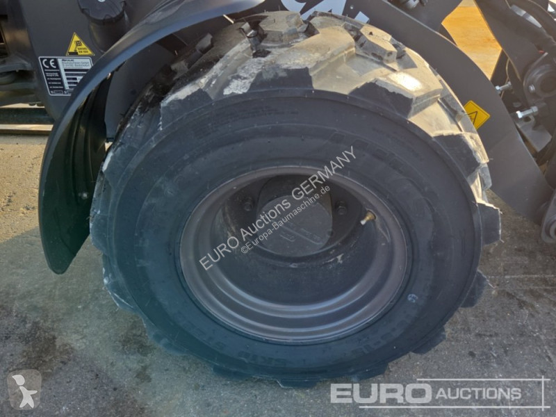 Товарач Mecalac MCL4+