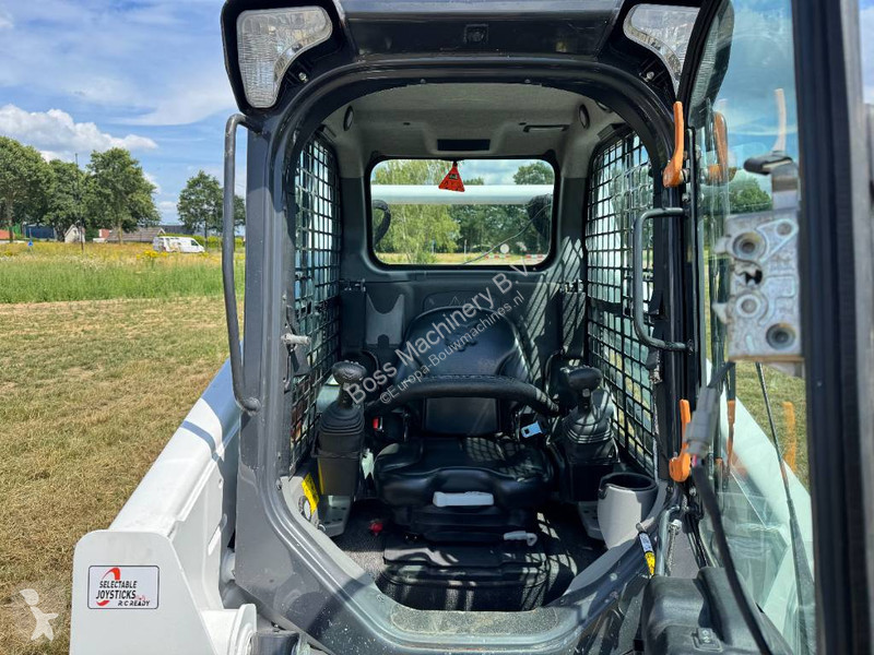 مُحمّلة Bobcat T590 - Track Loader / Closed Cab