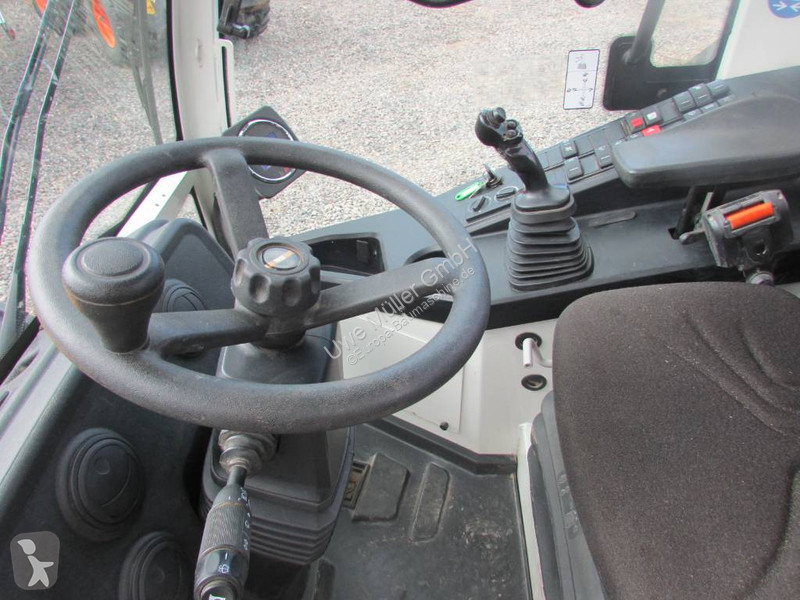 مُحمّلة Liebherr L 506 Radlader 45.000 EUR
