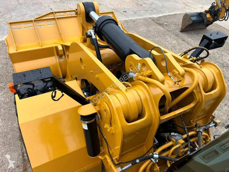 Nakladač Caterpillar 988 XE