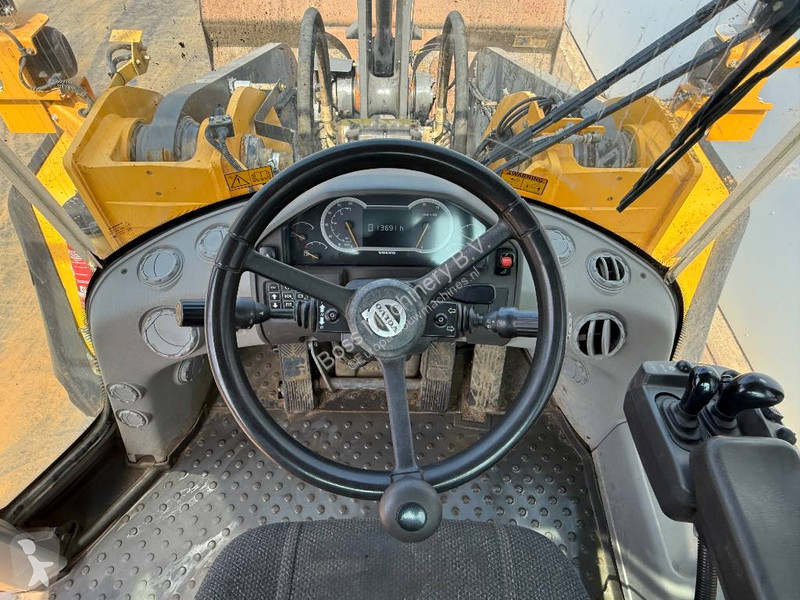 Nakladač Volvo - Automatic Greasing / Camera