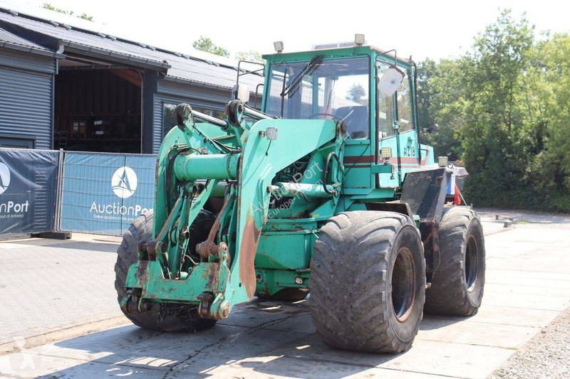 Nakladač Ahlmann AZ 18