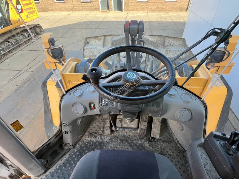 Nakladač Volvo - Automatic Greasing / Camera