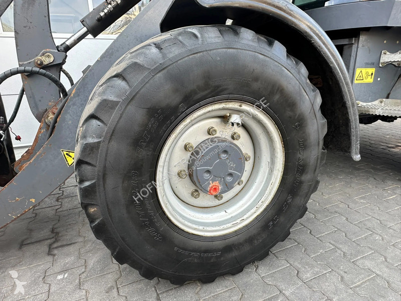 Nakladač Terex