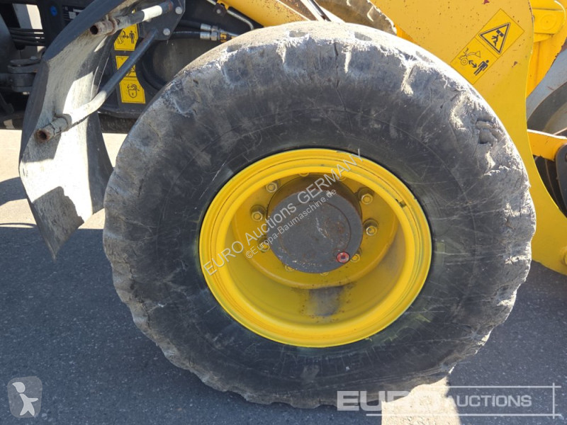 Nakladač Komatsu WA100M-7