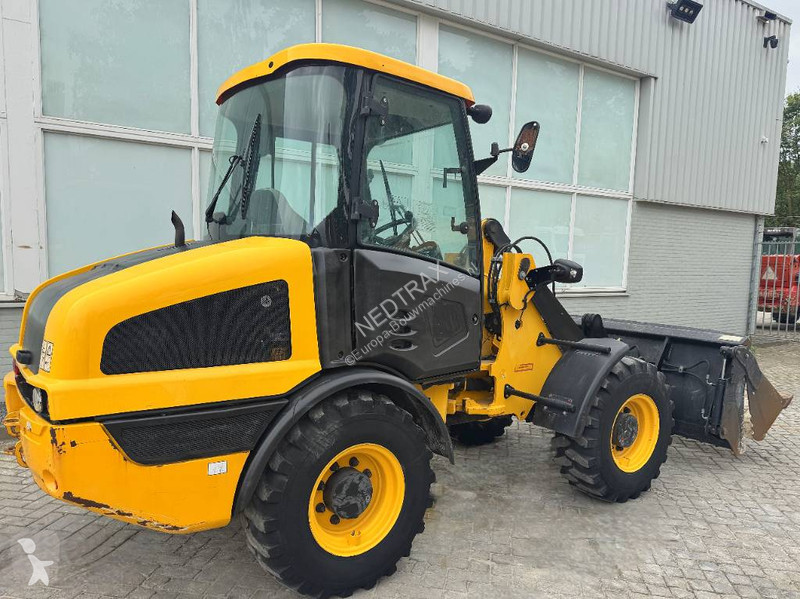 Chargeuse JCB T4