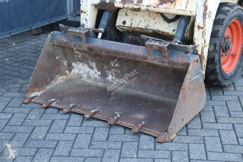 Фронтальный погрузчик Bobcat
